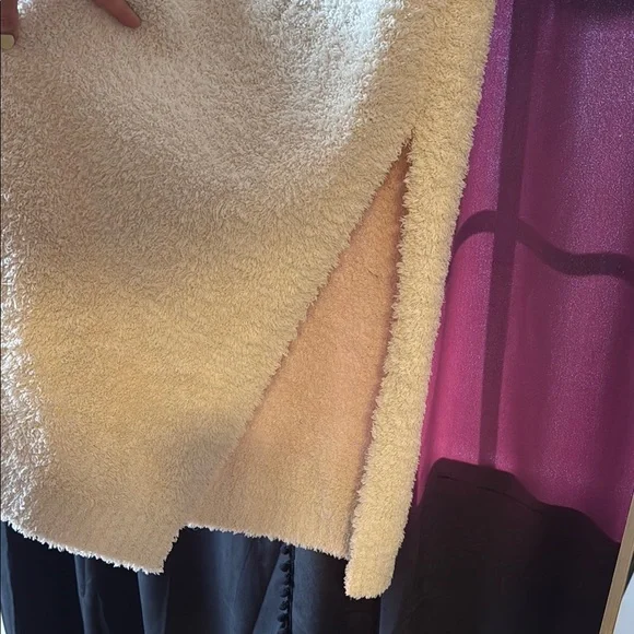 H&M - Fuzzy cream dress - Picture 3 of 7